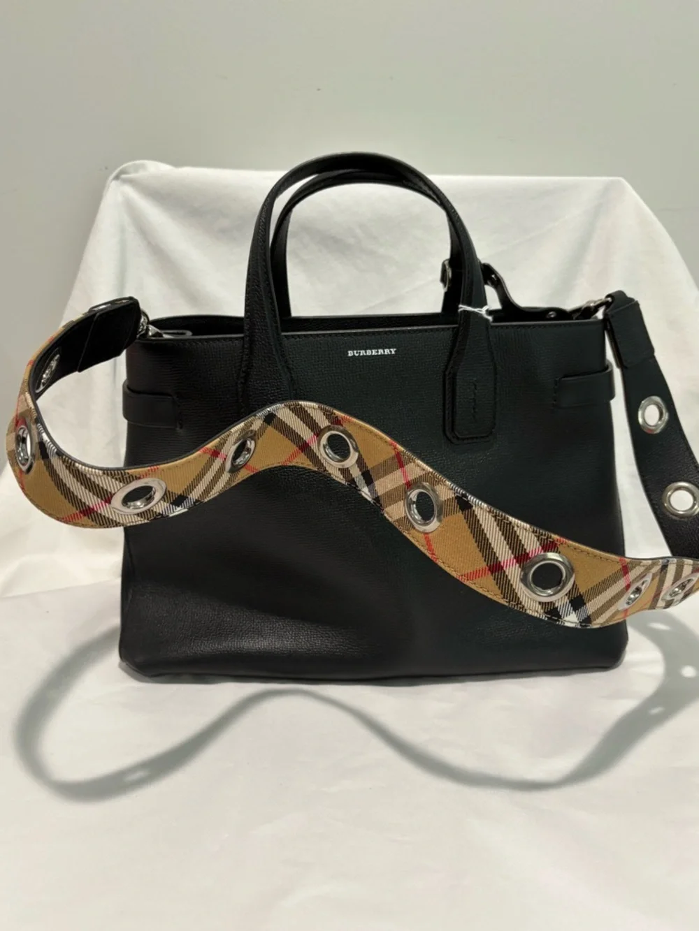 Authentic Burberry Black Banner Derby Leather Tote bag New w/ Dust Bag & Cards - Picture 3 of 14